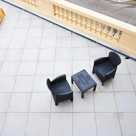 Rb-1D Joli 2 Pieces Tout Equipe Au 1Er Etage - 1 A 2 Pers *