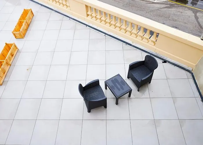 Rb-1d F2 Au 1er Etage A De 1 A 2 Pers *